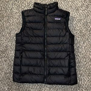Black Patagonia Down Vest. Size M.